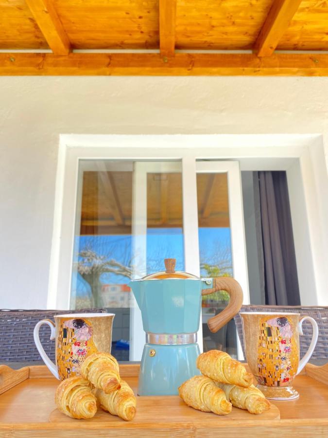 Holiday House Lucia Sukosan Bagian luar foto